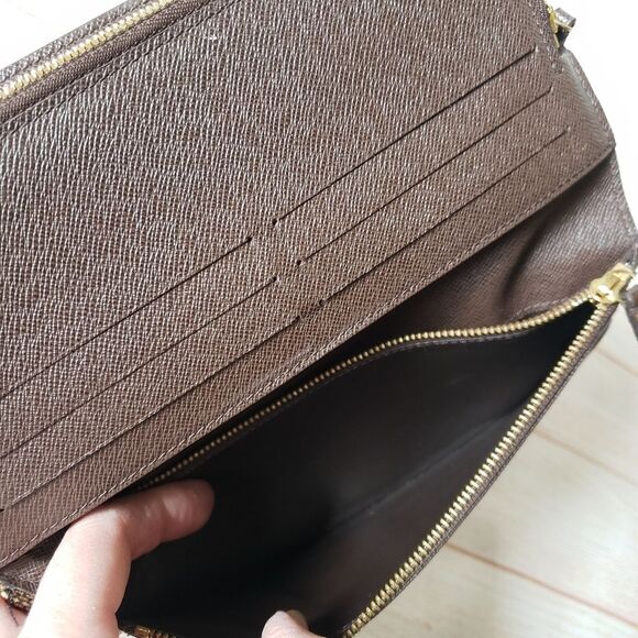 Louis Vuitton Large Damier Brown Wallet Entrupy Authentication included - Picture 10 of 16